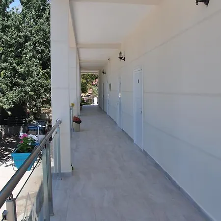 Riviera 